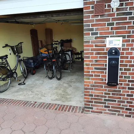 Preisbewusste Fuer 2 Personen U. Kleinkind Apartment