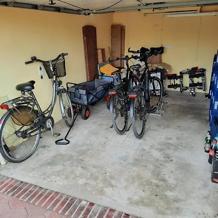 Preisbewusste Fuer 2 Personen U. Kleinkind Apartment *