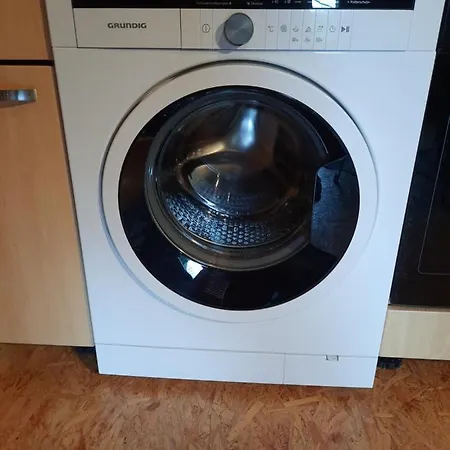 Preisbewusste Fuer 2 Personen U. Kleinkind Utarp