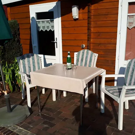 Preisbewusste Fuer 2 Personen U. Kleinkind Апартаменты