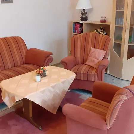 Apartment Preisbewusste Für 2 Personen U. Kleinkind