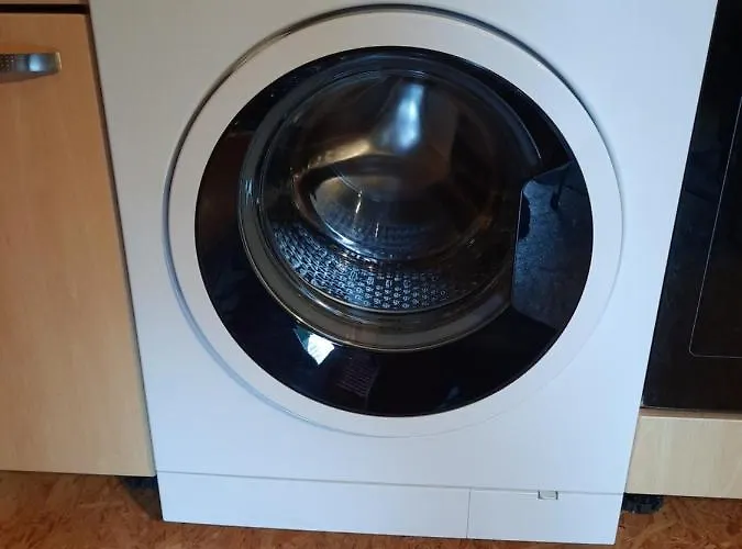 Preisbewusste Fuer 2 Personen U. Kleinkind Utarp