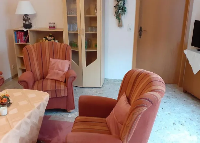 Preisbewusste Fuer 2 Personen U. Kleinkind Utarp